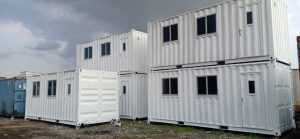 Penjual Container Bekas Puruk Cahu